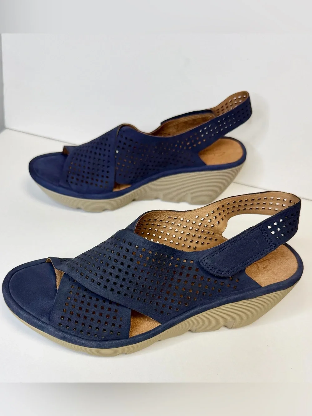 Clarks – Clarene Award, Navy Nubuck Wedge Sandal. New in Original Box. Size 7.5M